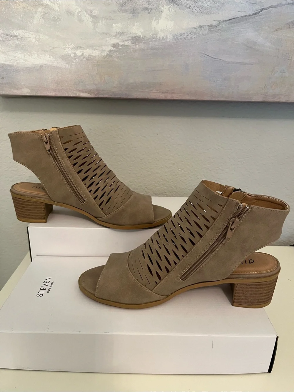 Diba Taupe Gray Ankle Peep Toe Booties Sandals 2